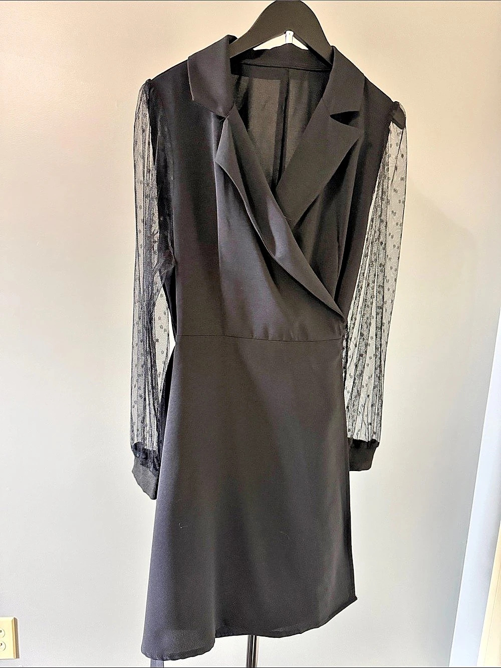 Black Lace Sleeve Wrap Mini Dress Size XL Like New
